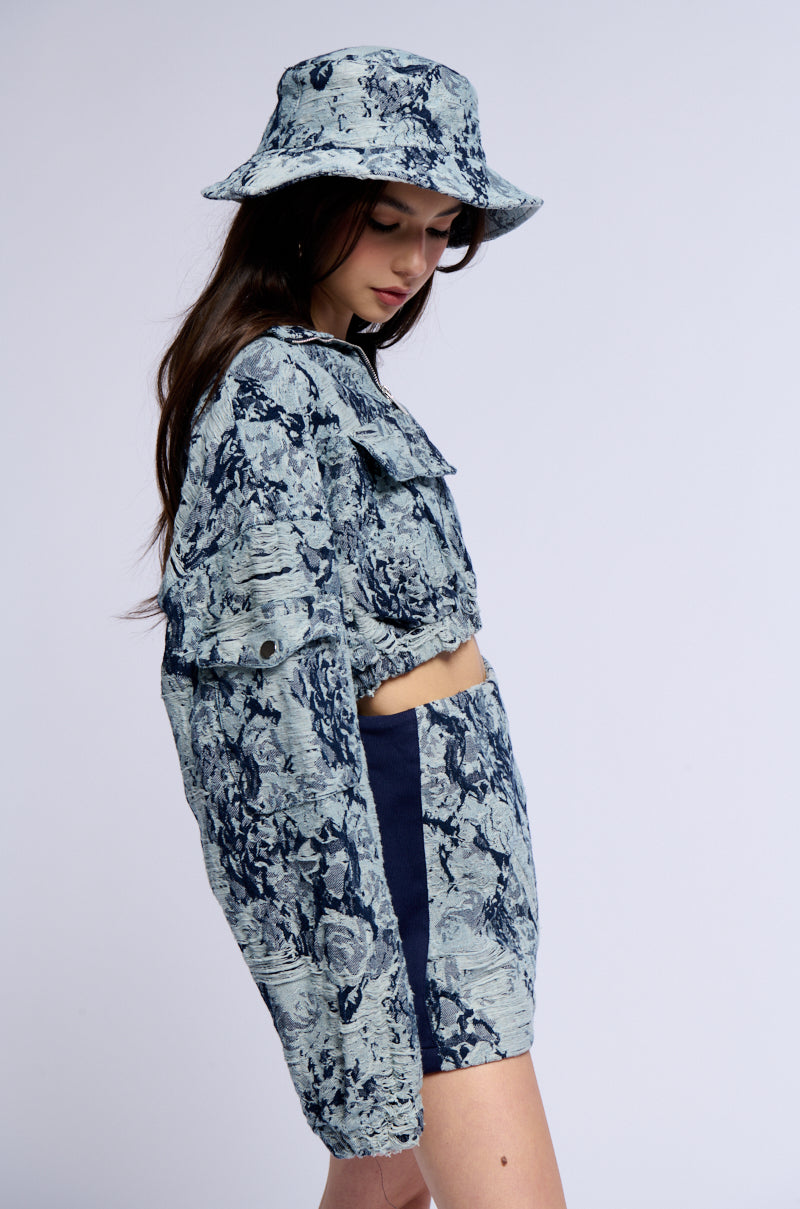 FLORAL DENIM CROPPED SWEATSHIRT