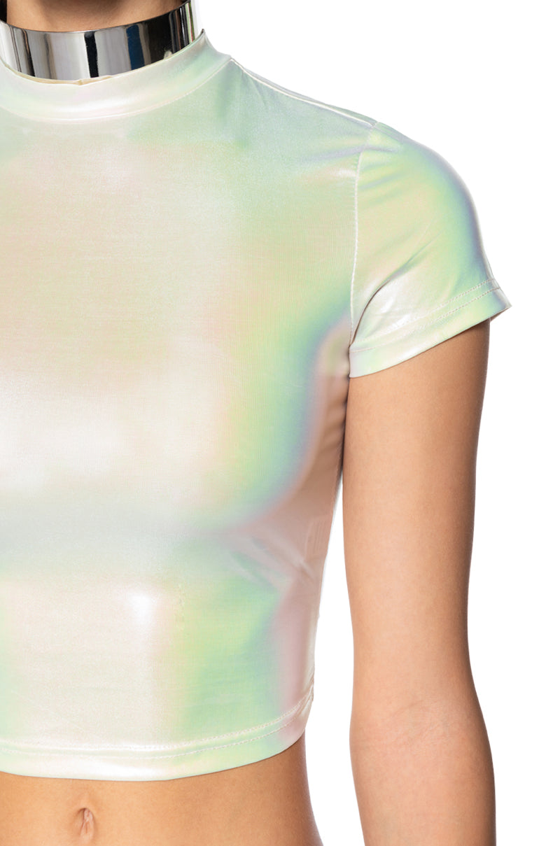 FEEL A WAY METALLIC SHORT SLEEVE CROP TEE