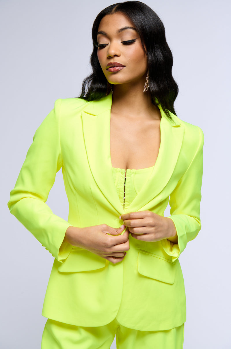 LOOKING SHARP FITTED BLAZER IN NEON YELLOW