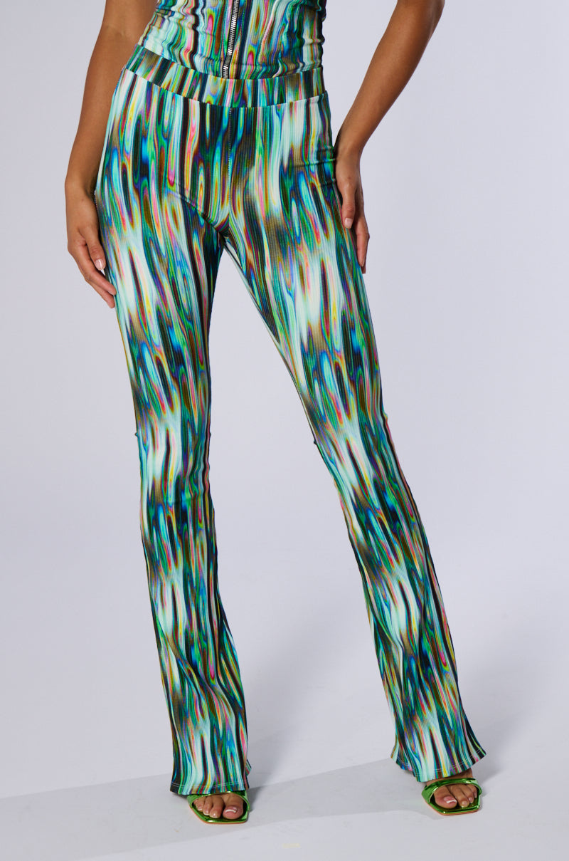 TRIPPY MULTICOLOR KICK FLARE LEGGING