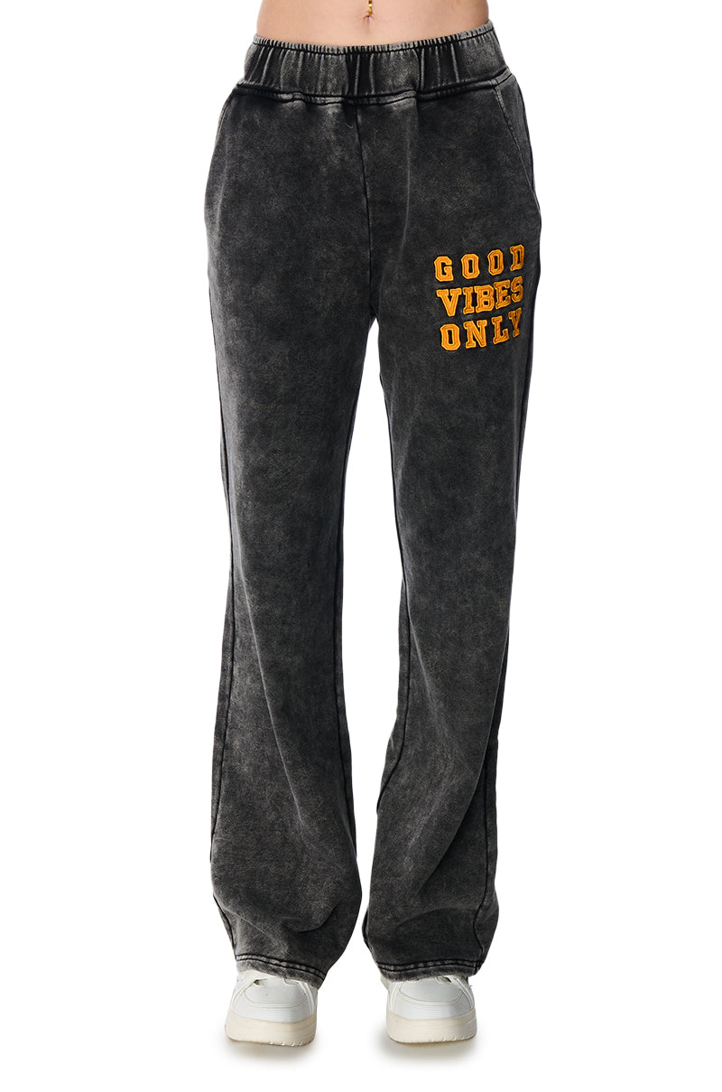 GOOD VIBES ONLY MINERAL WASH JOGGER