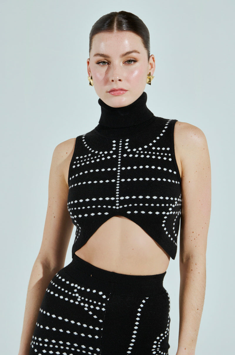 CROPPED DOTTED TURTLENECK SWEATER