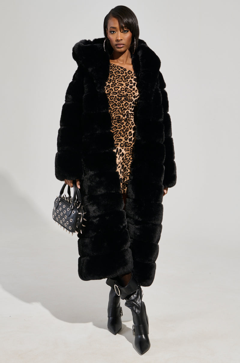 FAUX FUR PANEL HOODED TRENCH IN BLACK