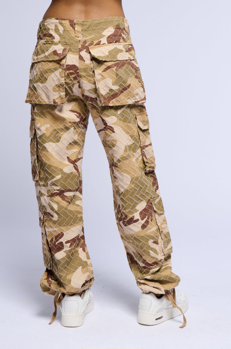 ON DUTY ADJUSTABLE DRAWSTRING CAMO PANT