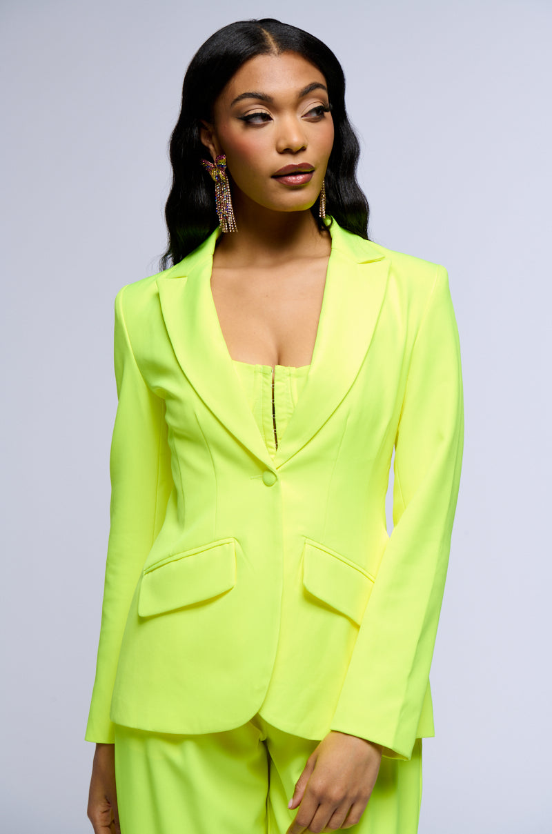 LOOKING SHARP FITTED BLAZER IN NEON YELLOW