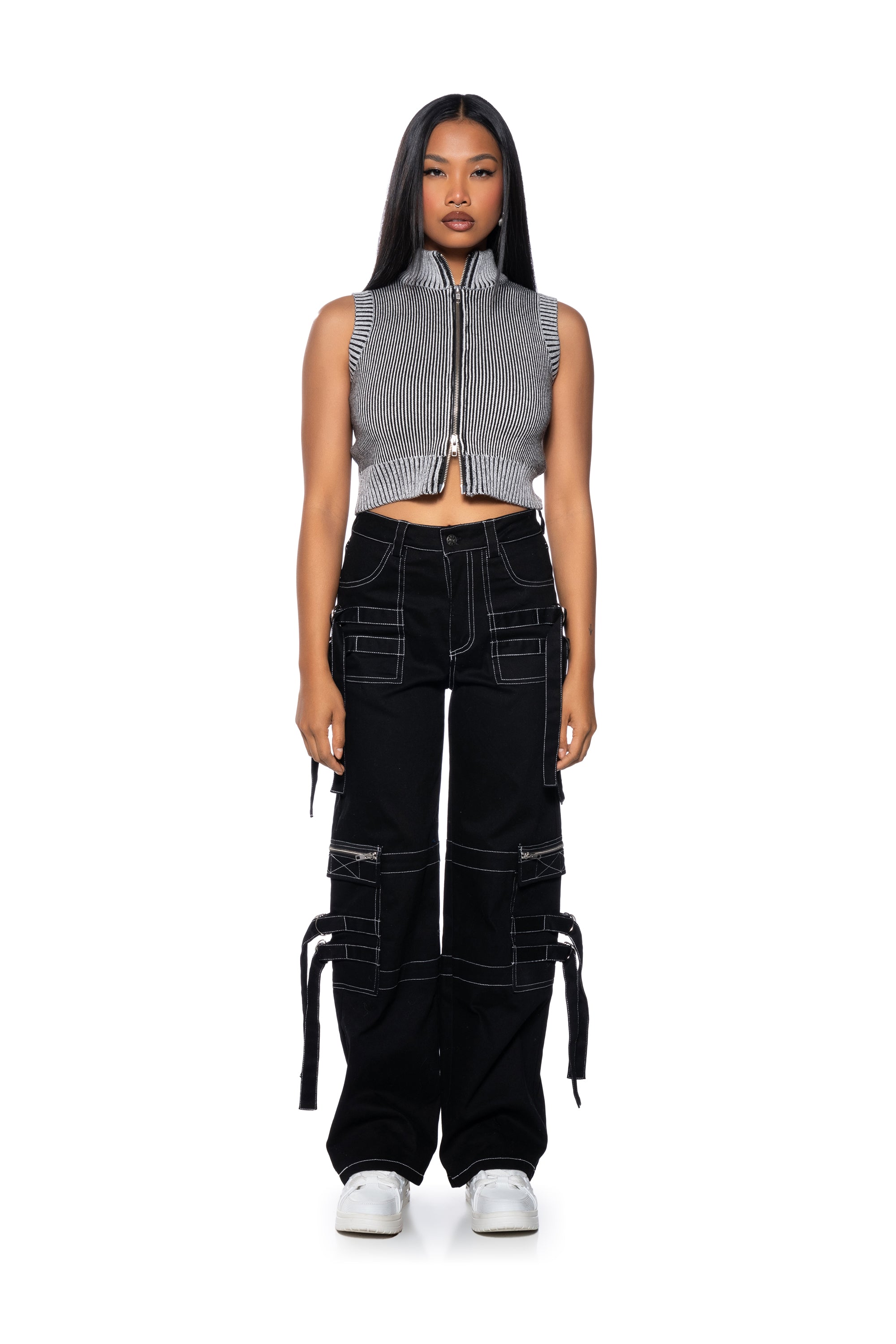 DREAM STATE SLEEVELESS KNIT ZIP UP CROP SWEATER