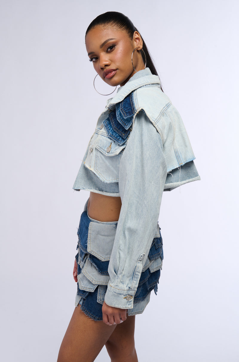 EVERYONE LOVES POCKETS DENIM CROP JACKET