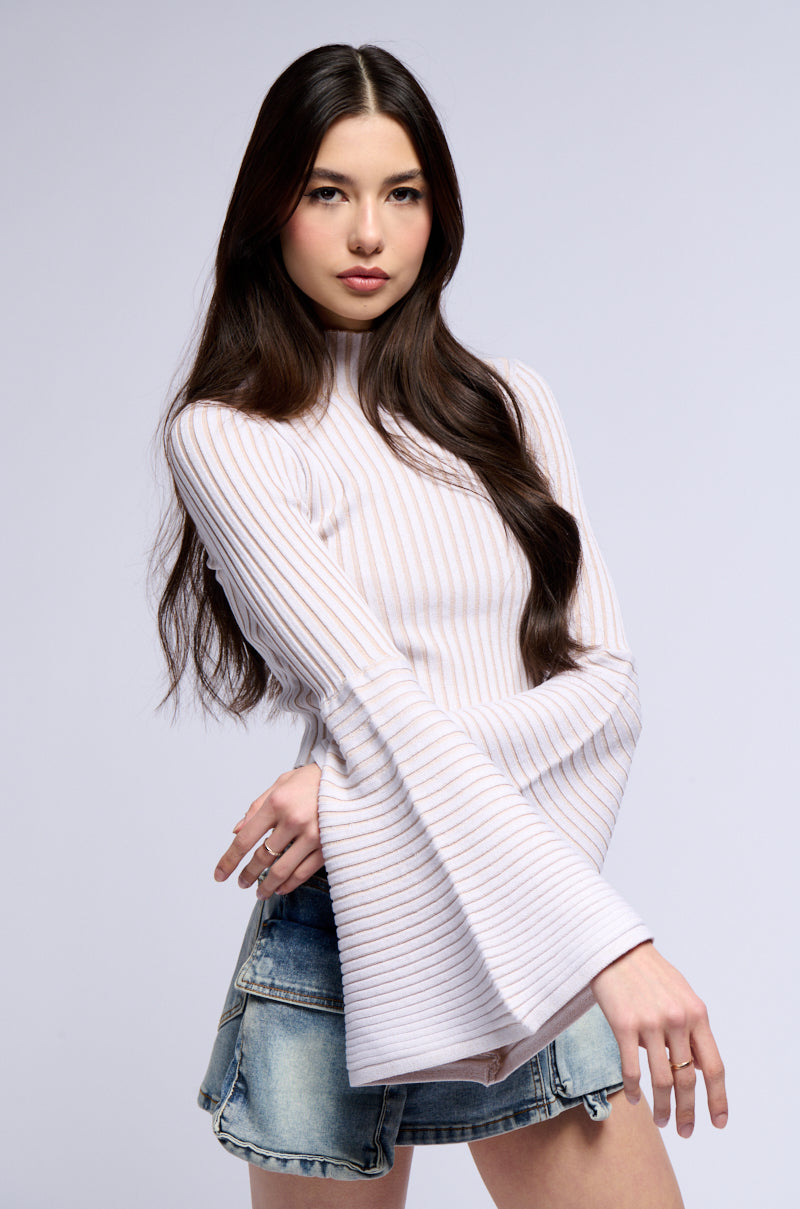 CASUAL BRUNCH BELL SLEEVE MOCK NECK SWEATER