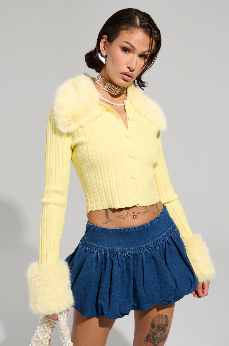 ANGEL EYES FUR TRIM CARDIGAN IN YELLOW