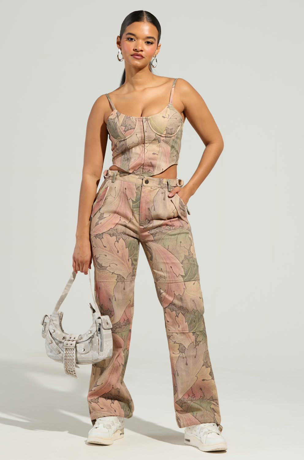 SEASONAL AWAKENING PRINTED JEANS