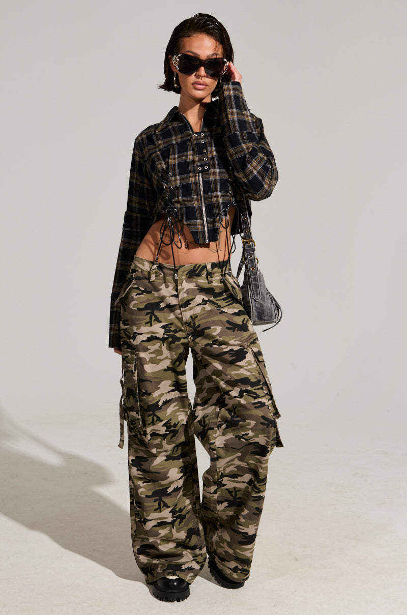 STREET STYLE WIDE LEG CAMO PANT