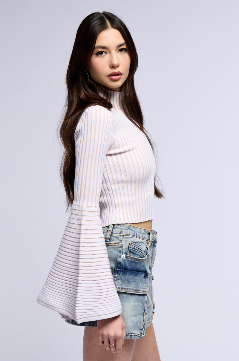 CASUAL BRUNCH BELL SLEEVE MOCK NECK SWEATER