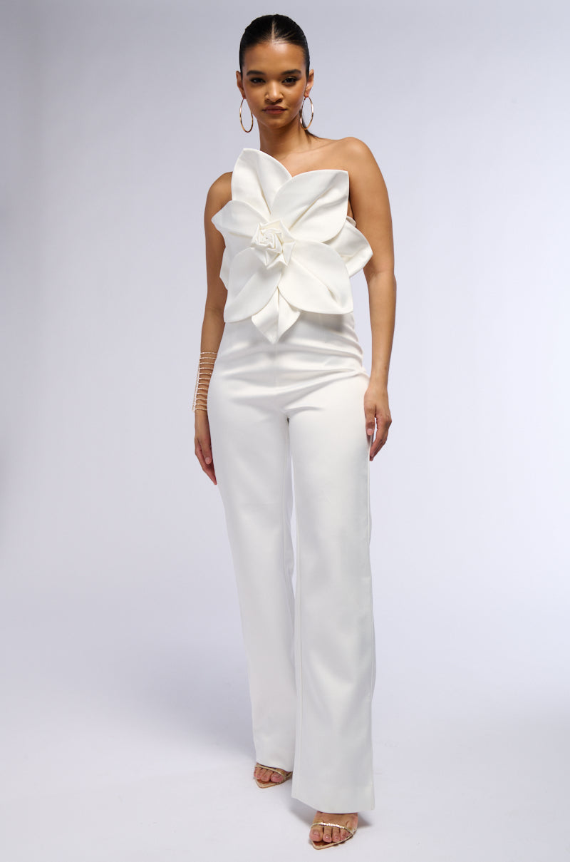 CHERRY BLOSSOM STRAPLESS STATEMENT JUMPSUIT IN WHITE