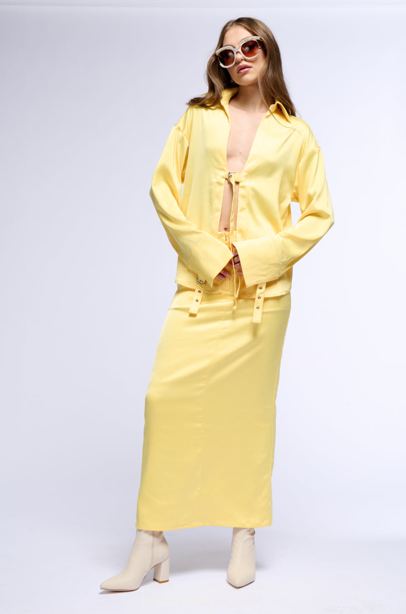 BELLISSIMA SATIN FINISH MAXI SKIRT IN YELLOW