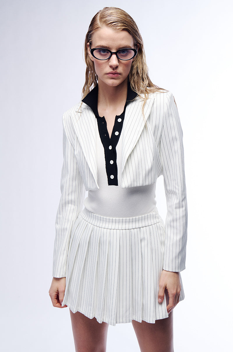 WHATS THE TEA PINSTRIPE CROP BLAZER IN WHITE