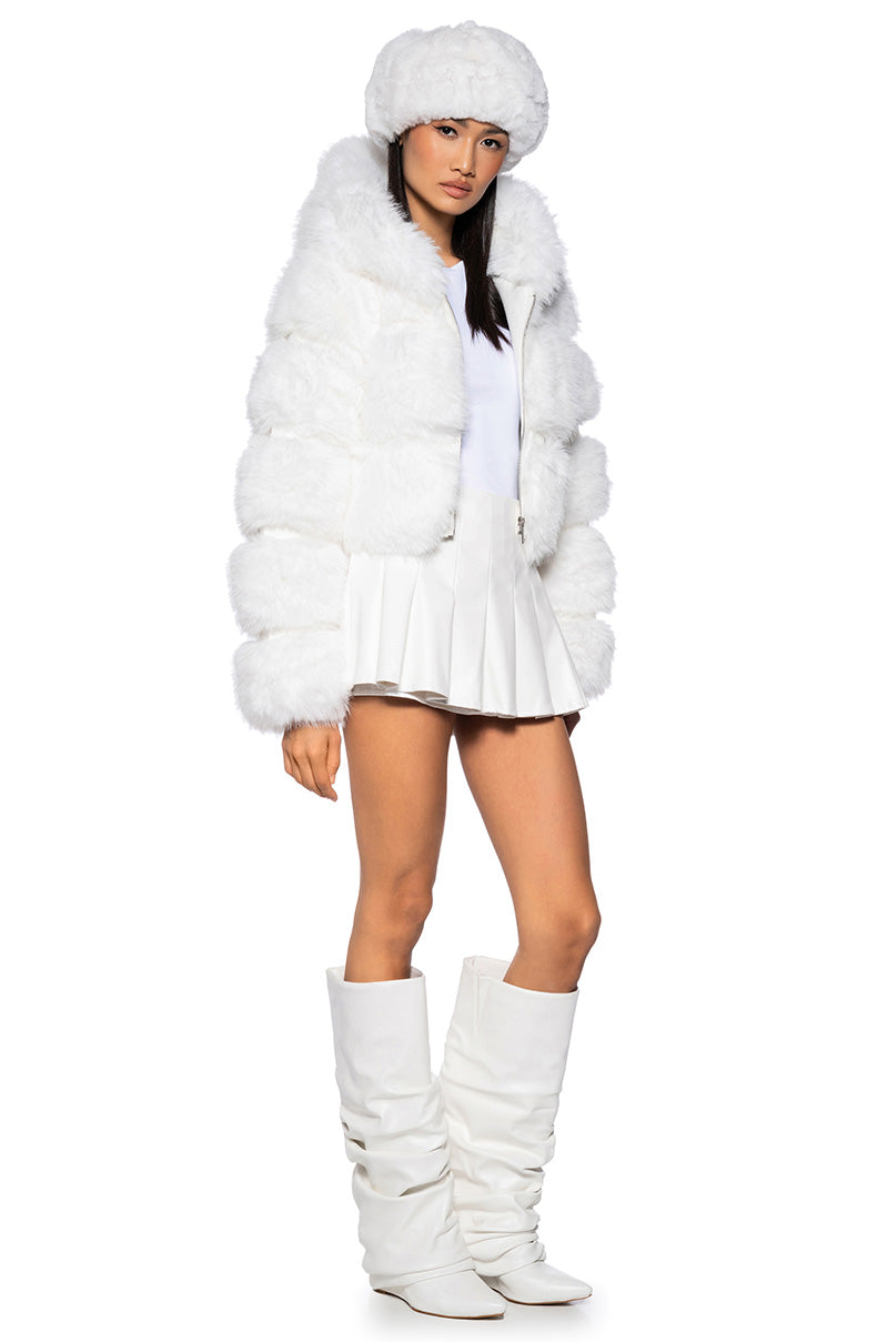 MUFFIN SOFT AND LUXE CROP FUR JACKET