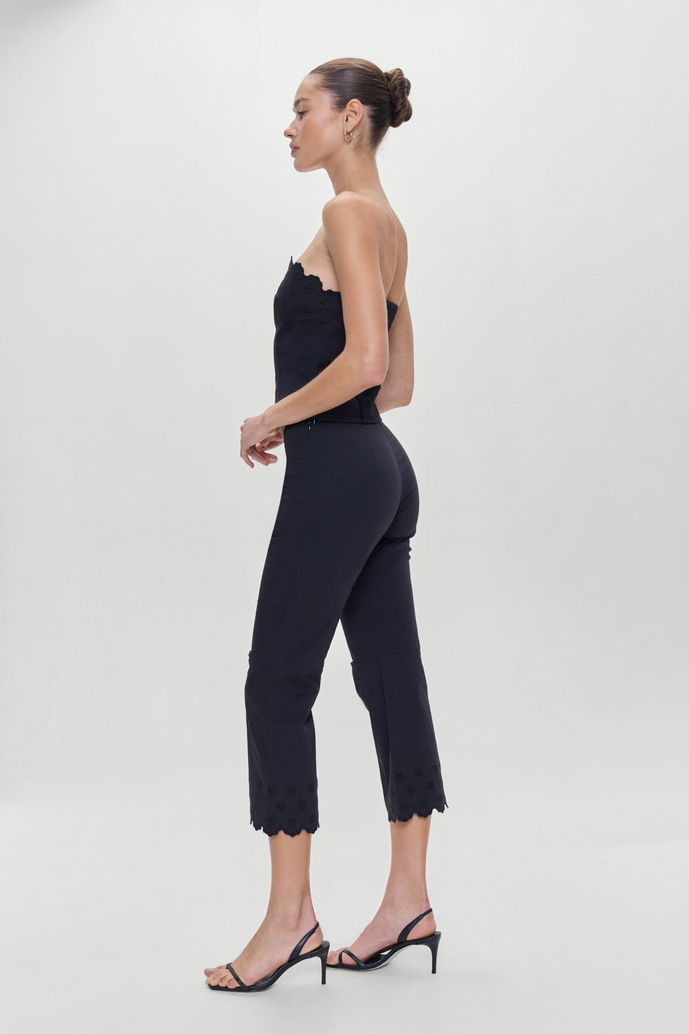 Twilight Capri Pants - Black