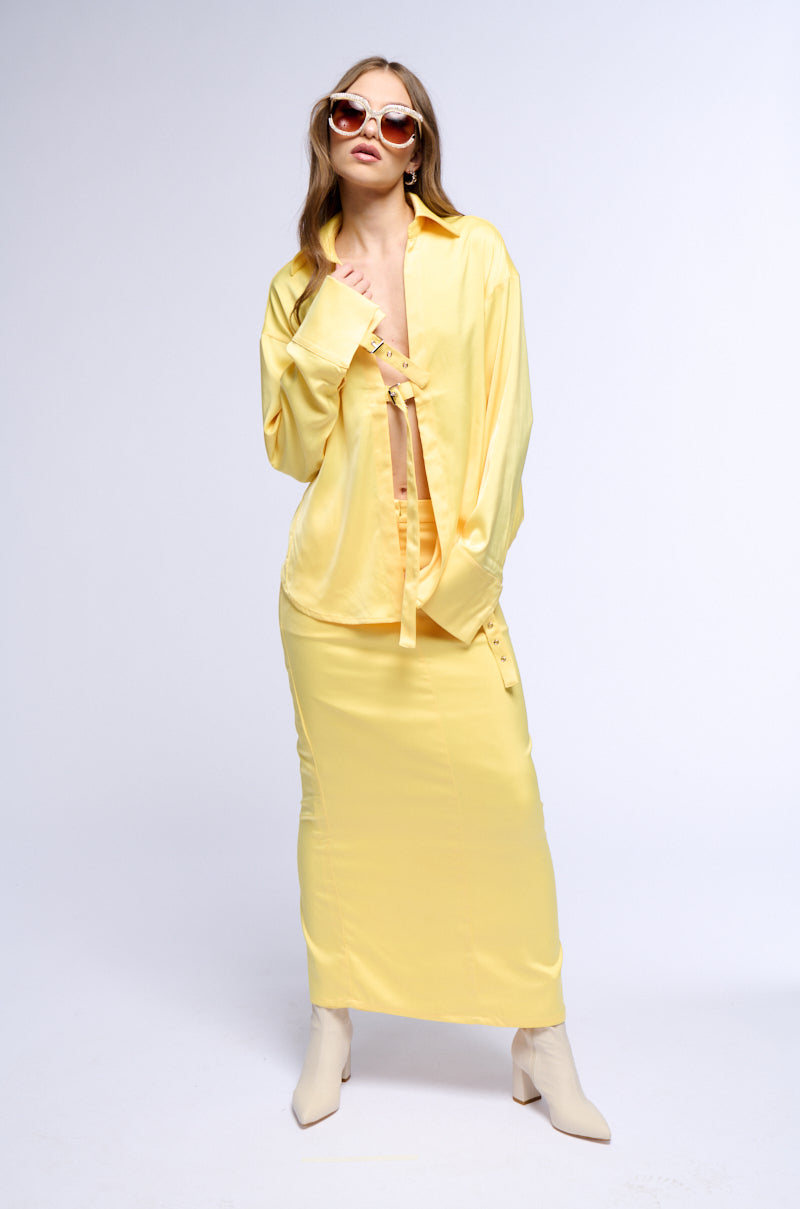 BELLISSIMA SATIN FINISH MAXI SKIRT IN YELLOW