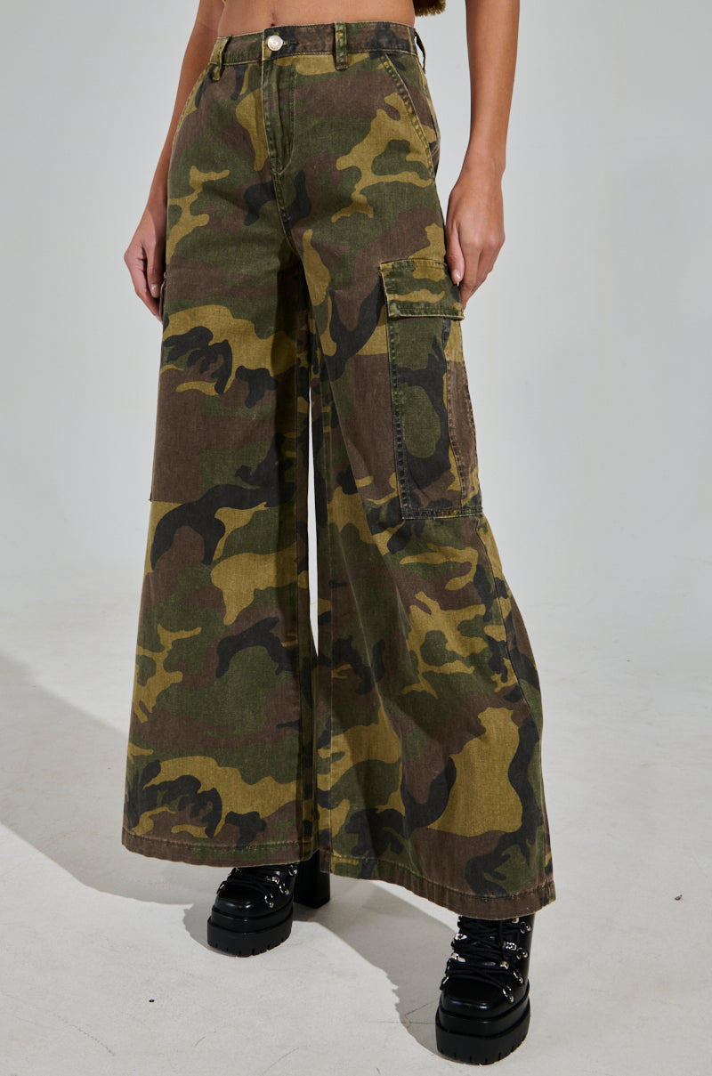 RIDE WITH ME CAMO WIDE LEG PANT