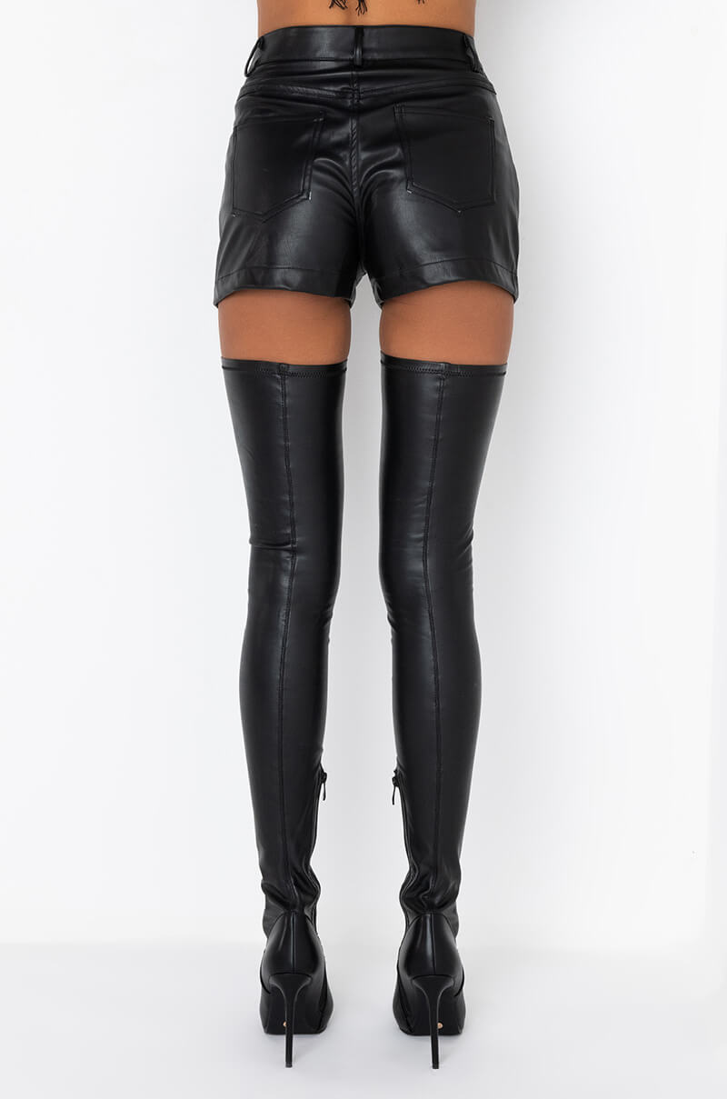 CALLIE FAUX LEATHER SHORT