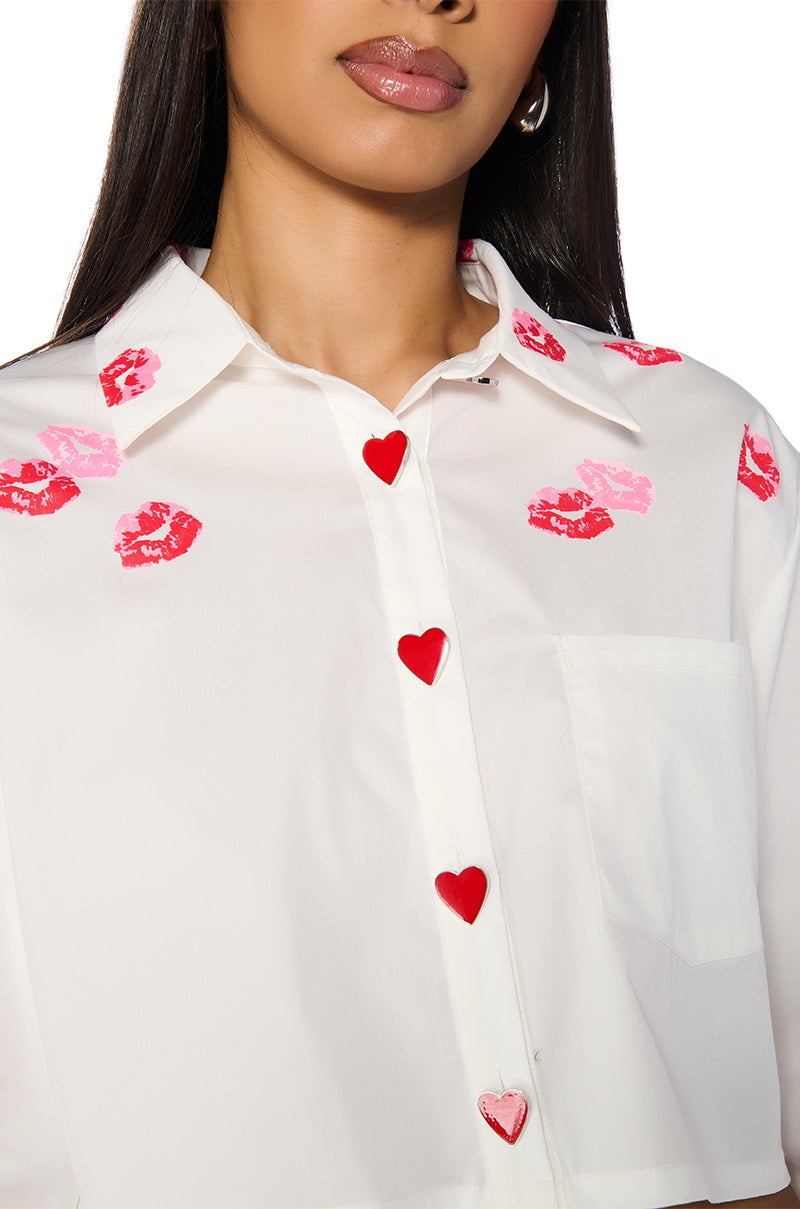 POP KISS BUTTON DOWN SHIRT