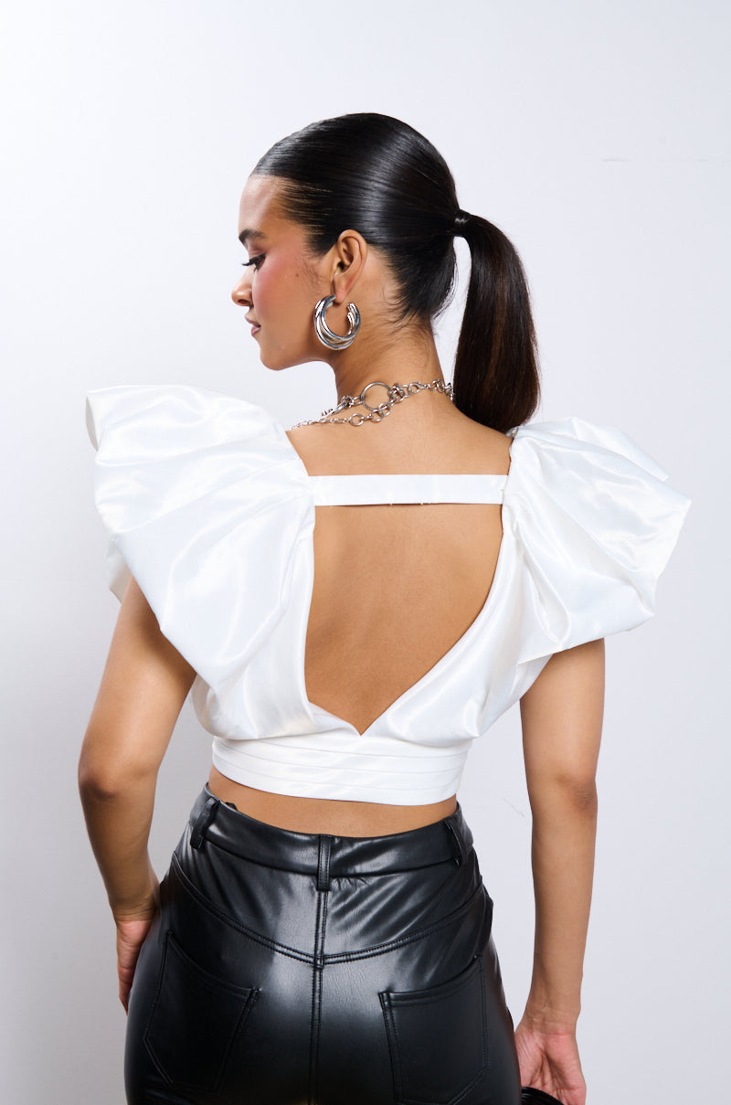 PUFF SHOULDER CROPPED BLOUSE IN WHITE