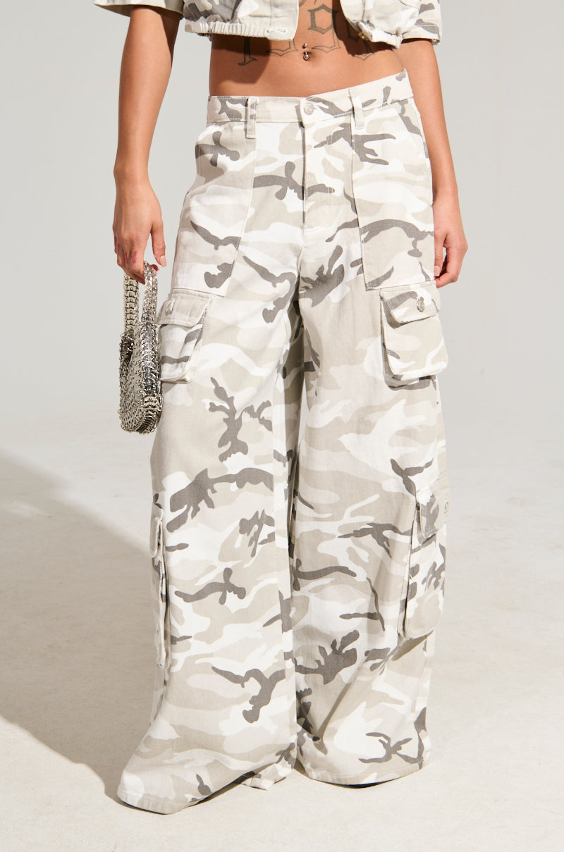 YOUR UP NEXT CAMO CARGO PANT