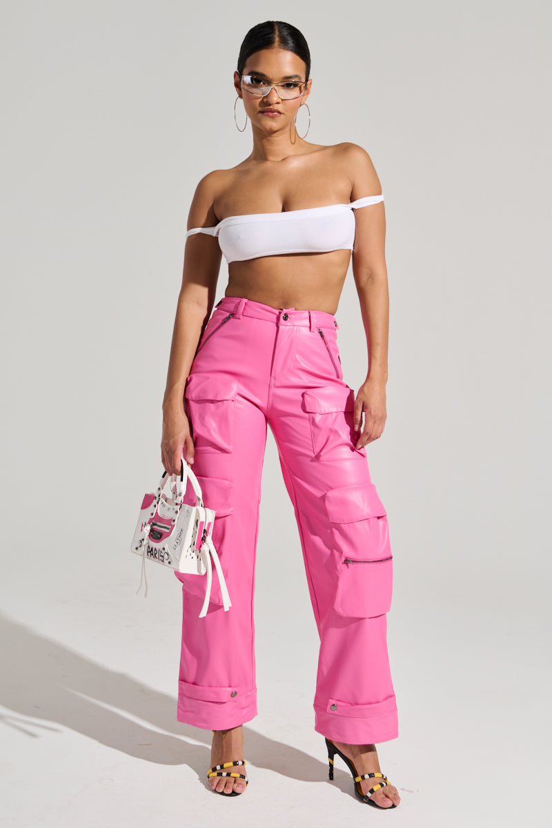 BUBBLEGUM SHORTY CARGO PANT IN PINK