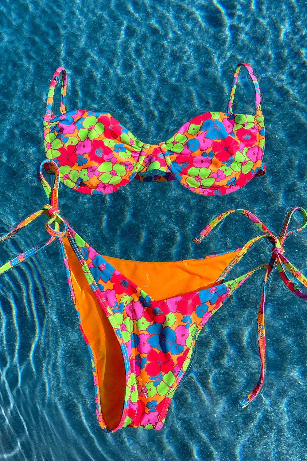 Maggie Underwire Bikini Top - Groovy