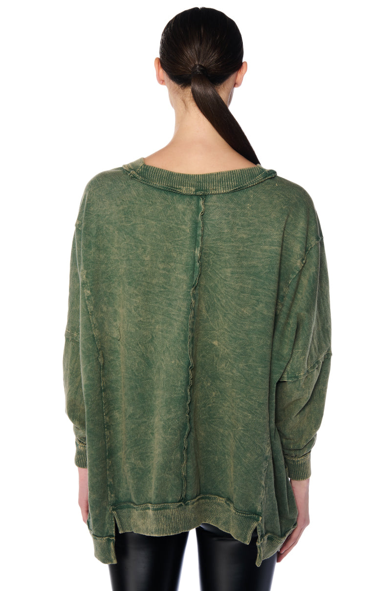 ARIA OVERSIZED V NECK SWEATSHIRT