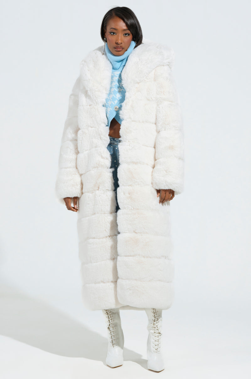 LUXE JENNY HOODED FAUX FUR TRENCH IN WHITE