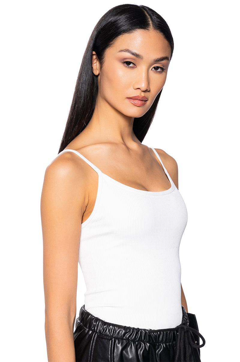 PAXTON SEAMLESS STRAPPY SCOOP NECK BODYSUIT