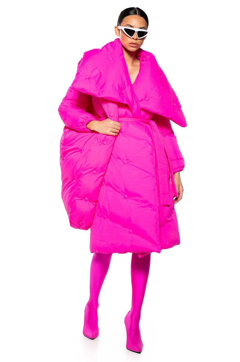 CAMPING TUFFED PUFFER COAT IN PINK