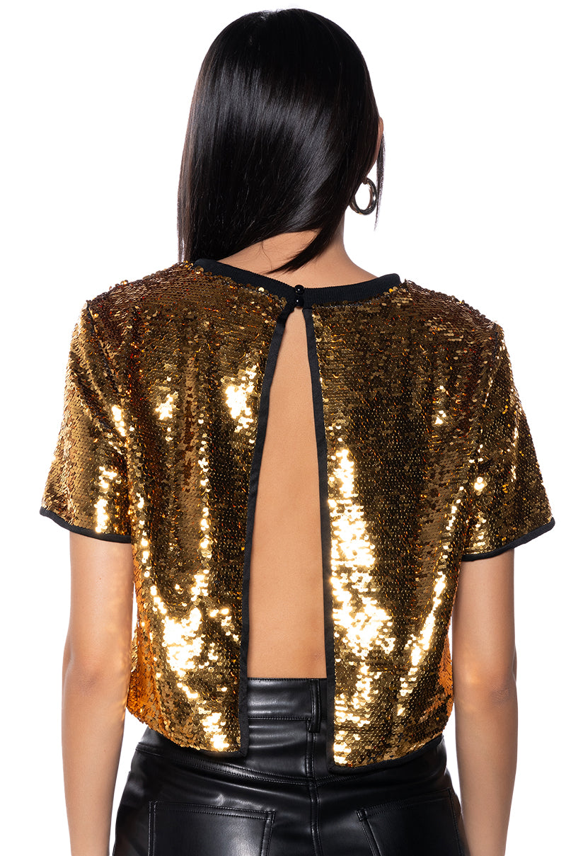 ESTRELLA SEQUIN PATCH DETAIL SHORT SLEEVE T SHIRT