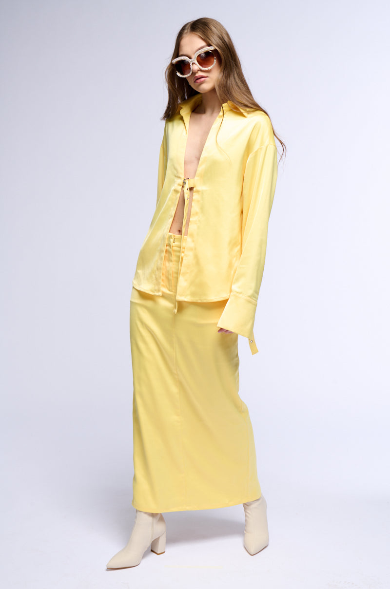 BELLISSIMA SATIN FINISH MAXI SKIRT IN YELLOW