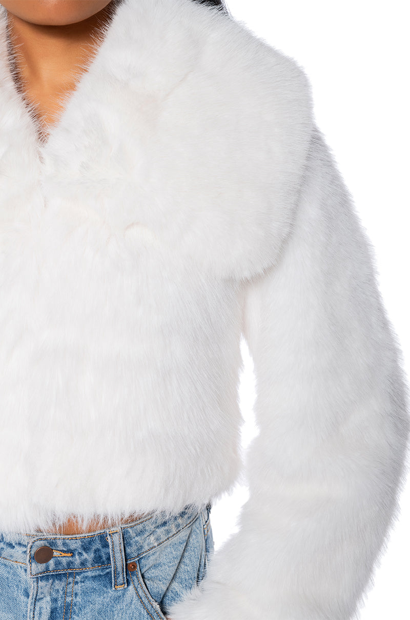 NEFTY SOFT FAUX FUR JACKET IN WHITE