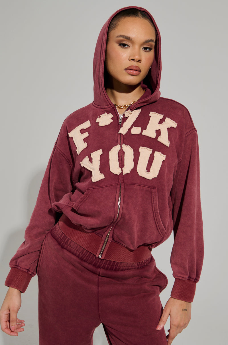 GRAPHIC LANGUAGE MINERAL WASH ZIP UP SWEATSHIRT IN BURGUNDY