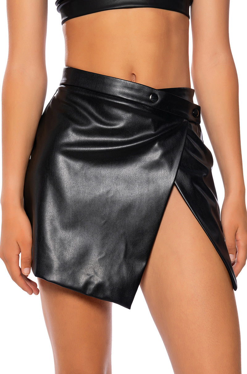 CAN'T BE TAMED FAUX LEATHER MINI SKIRT