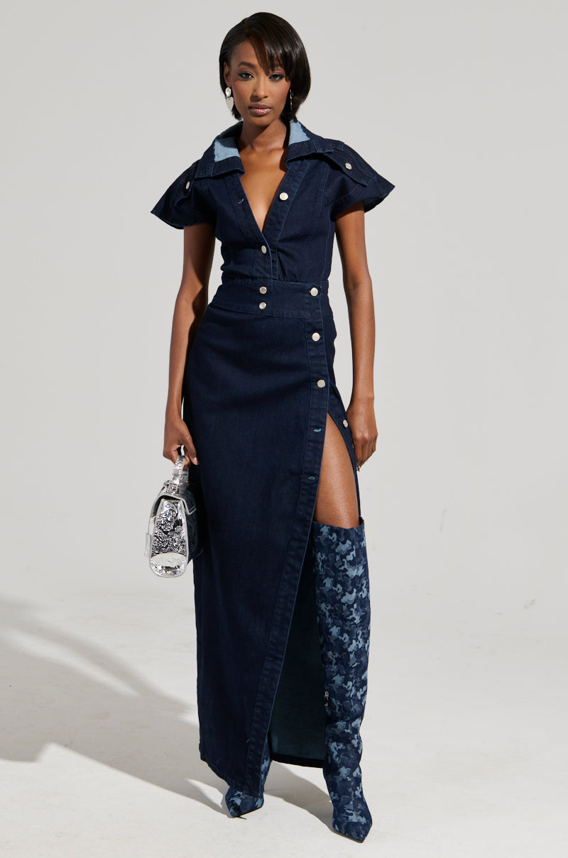 CHELSEA BUTTON SIDE DENIM MAXI DRESS