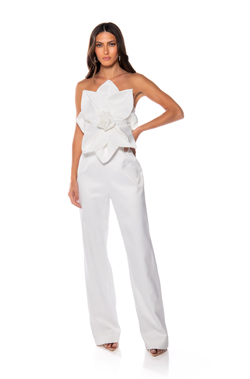 CHERRY BLOSSOM STRAPLESS STATEMENT JUMPSUIT IN WHITE