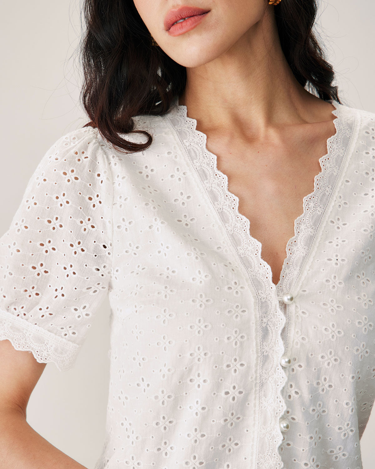 White Embroidery Puffed Sleeve Blouse