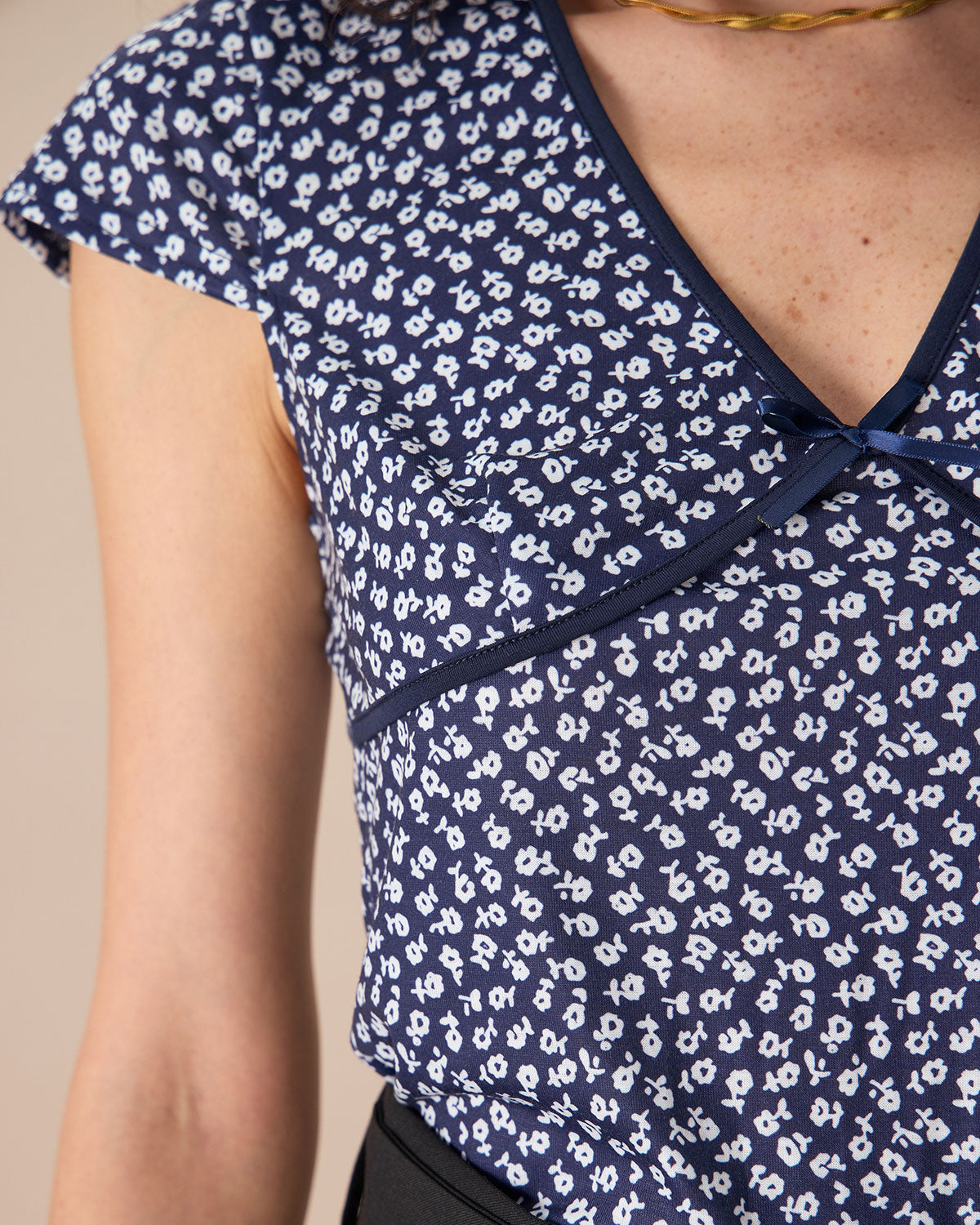 The Navy V Neck Floral Bowknot Tee