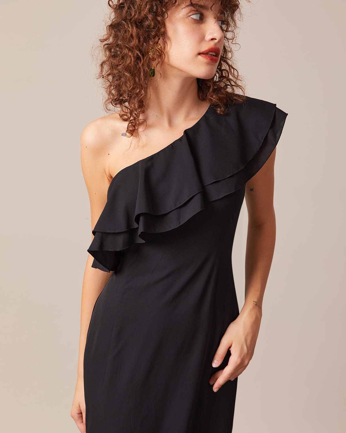 The Black One Shoulder Flounce Maxi Dress