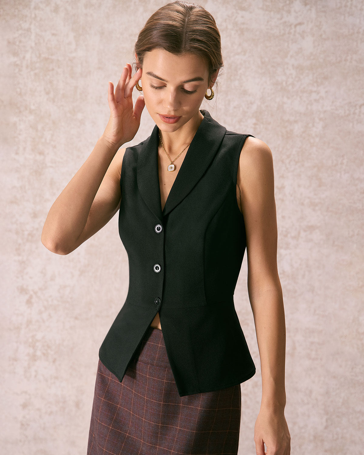 The Black Lapel Sleeveless Button Up Vest