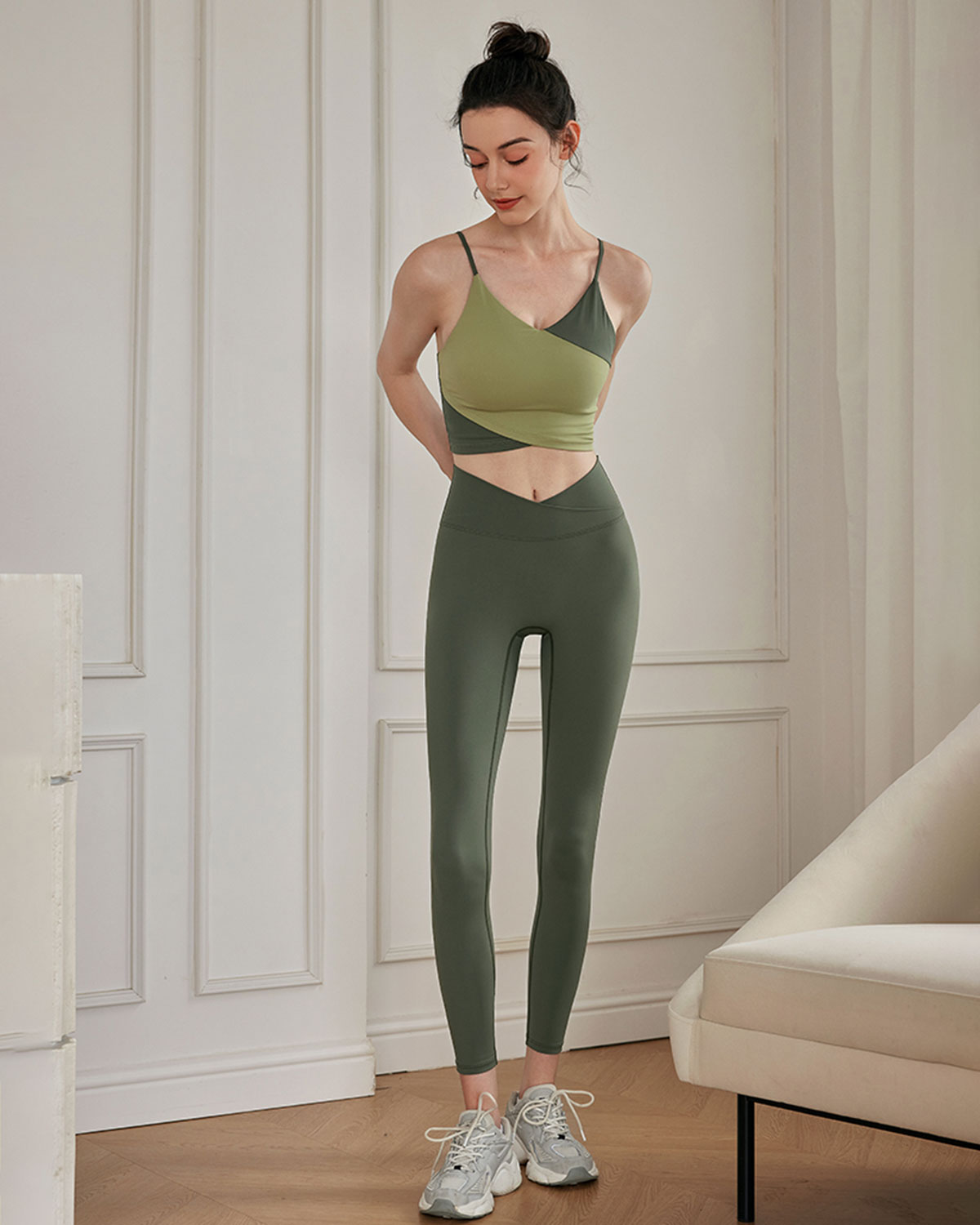 Green Contrast Camis - Medium Support